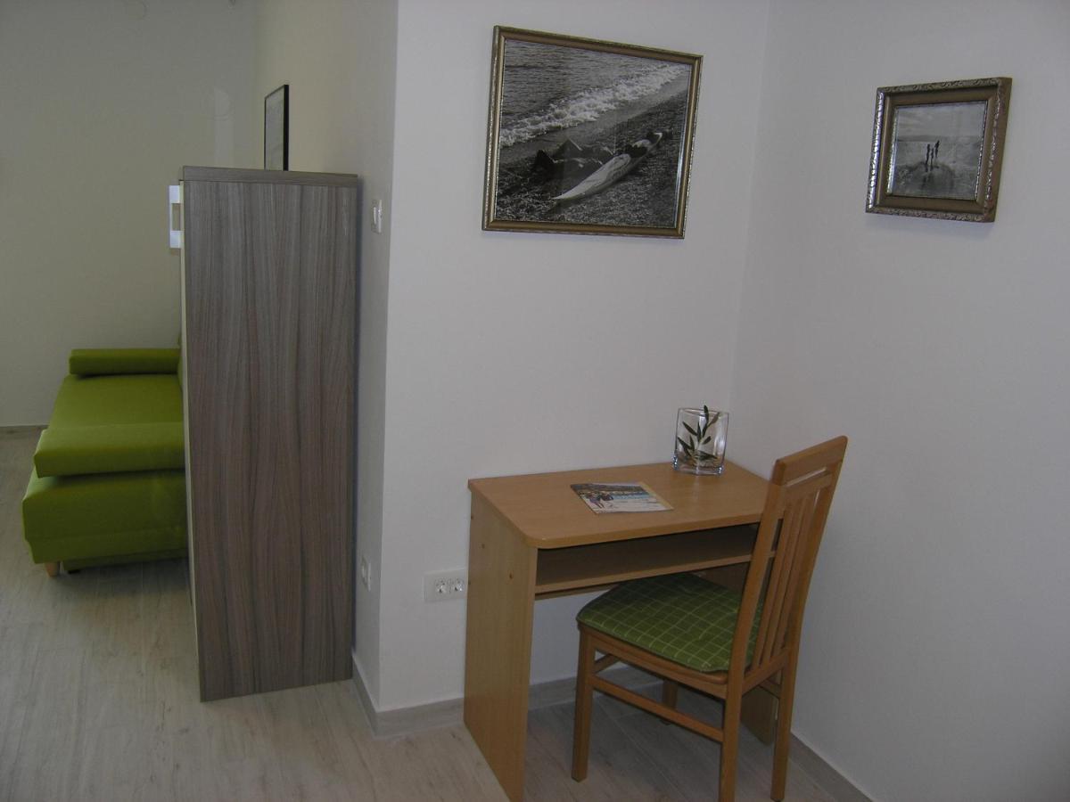 Apartments Aventura Baska For Relaxing Holidays Екстериор снимка