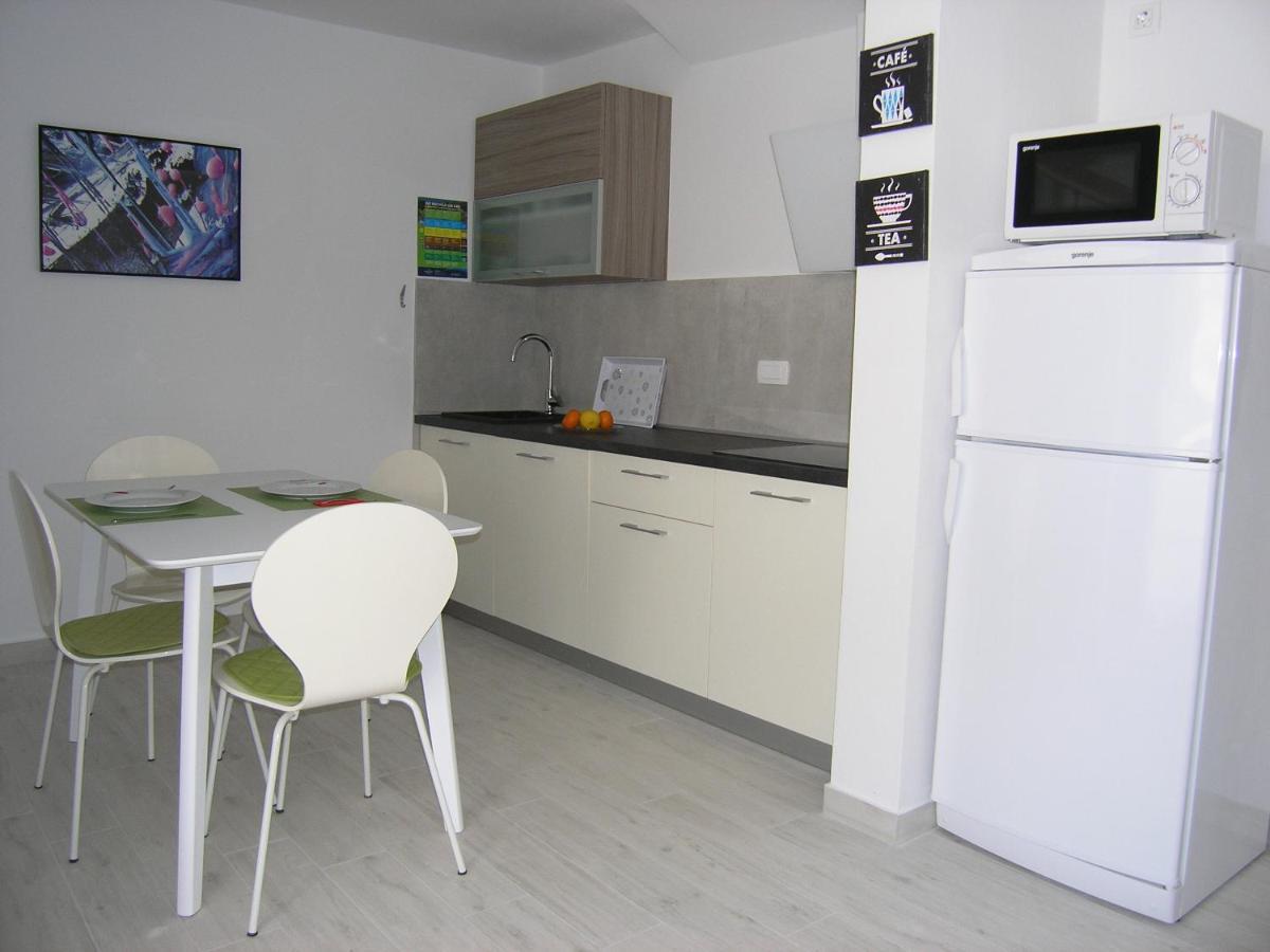 Apartments Aventura Baska For Relaxing Holidays Екстериор снимка