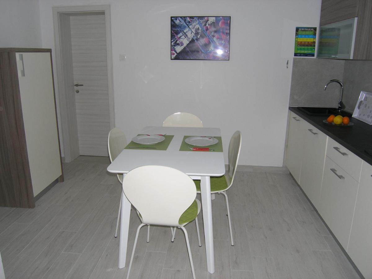 Apartments Aventura Baska For Relaxing Holidays Екстериор снимка