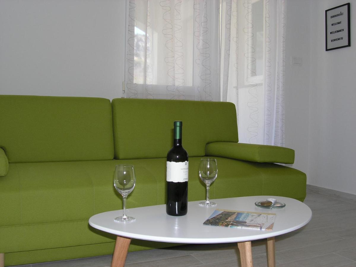 Apartments Aventura Baska For Relaxing Holidays Екстериор снимка