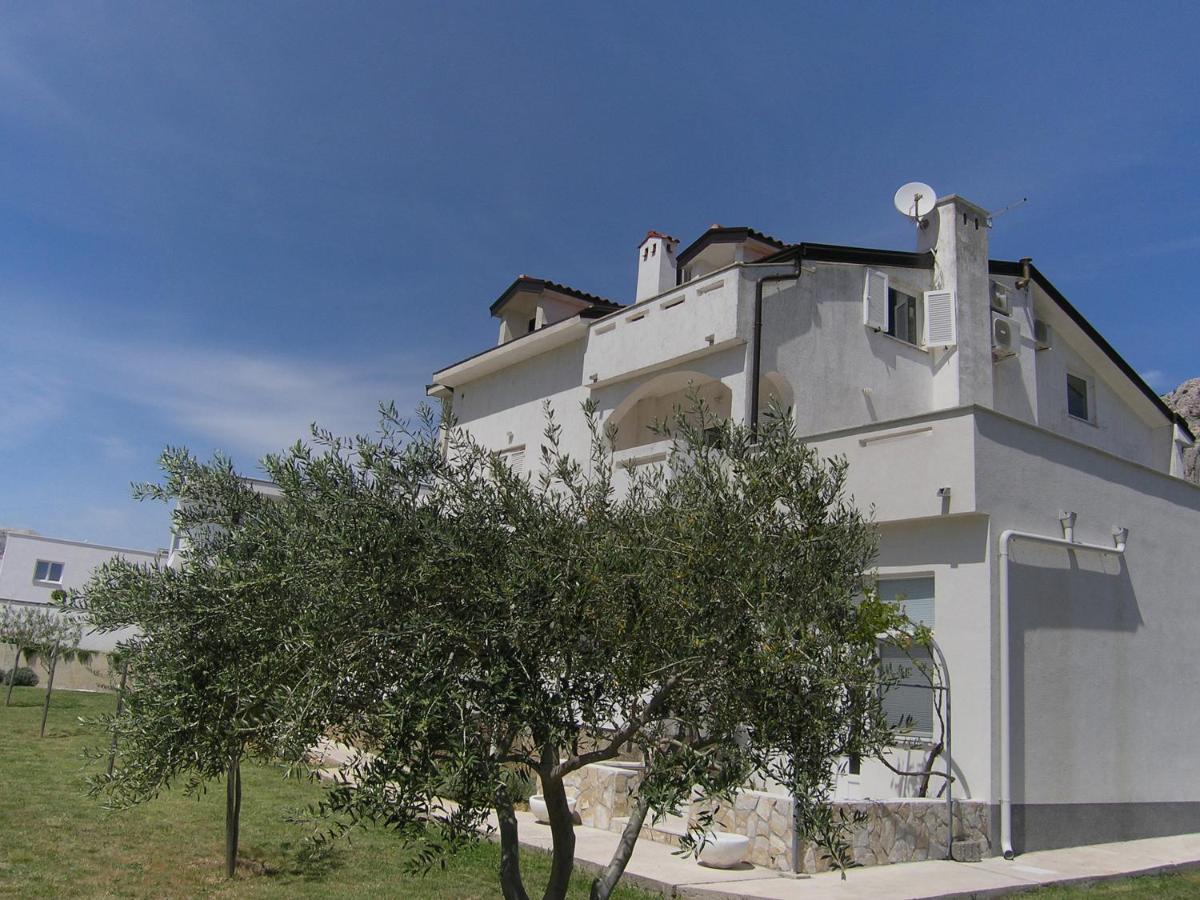 Apartments Aventura Baska For Relaxing Holidays Екстериор снимка